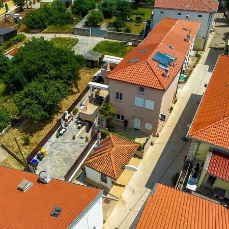 Apartments Punat Downtown Exterior photo
