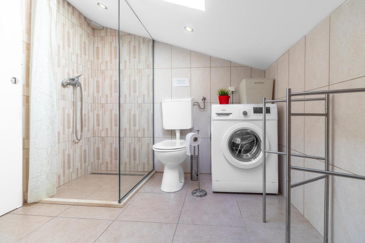 Apartment Downtown Punat