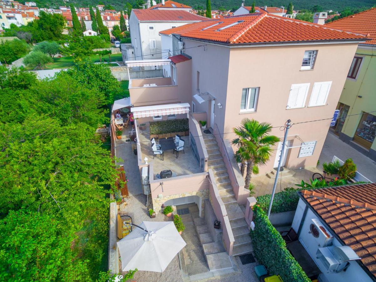 Apartment Downtown Punat